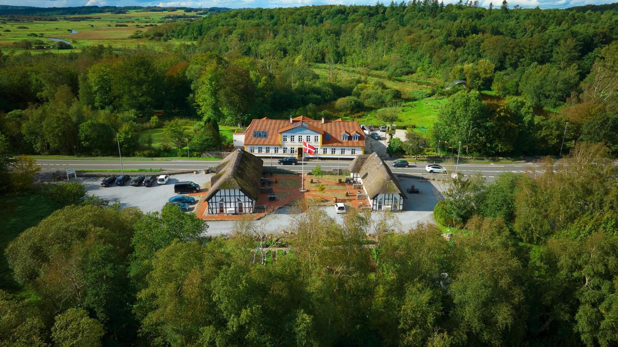 Fladbro Kro Randers Buitenkant foto