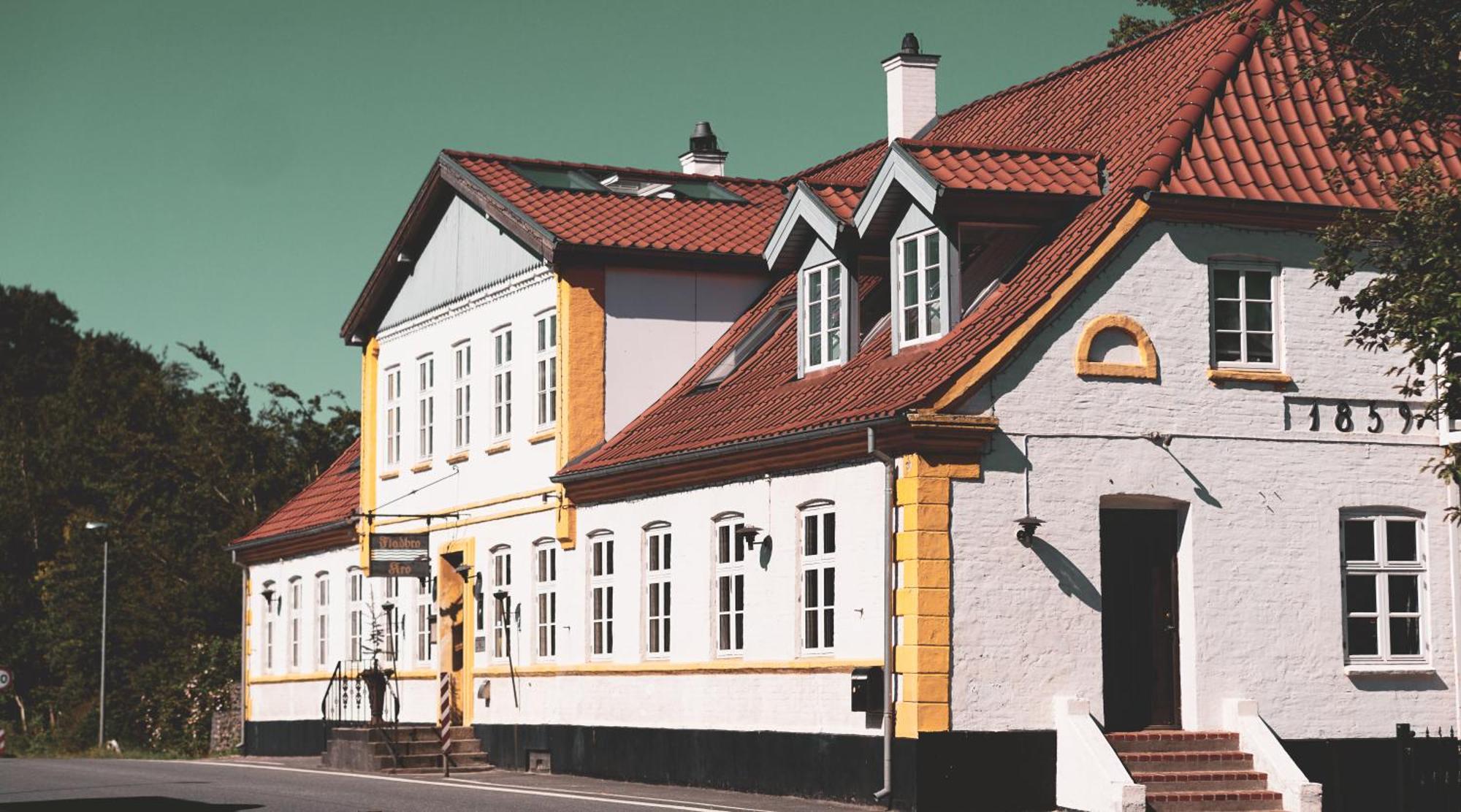 Fladbro Kro Randers Buitenkant foto